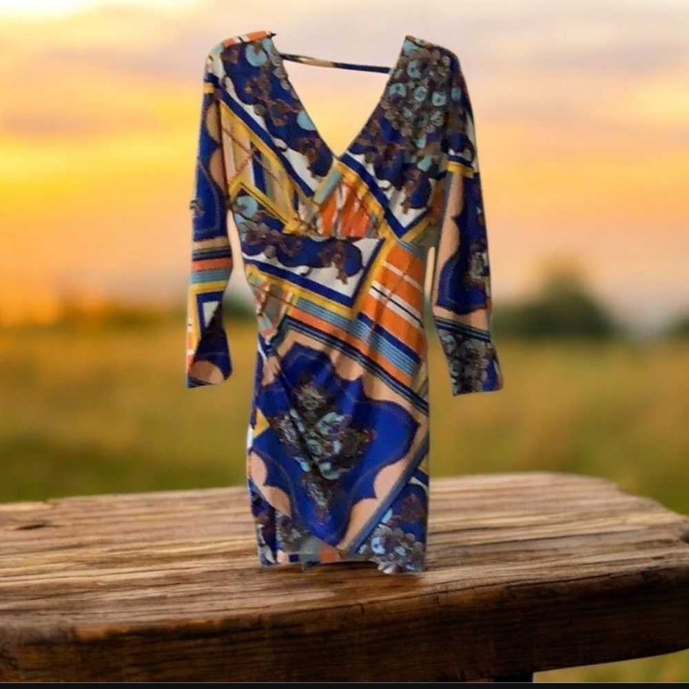 VENUS  body con dress very colorful size Small blue orange brown nice de…